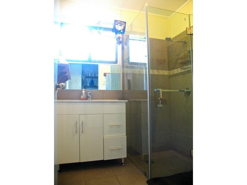 4 Holly Green Crescent, Palmwoods QLD 4555