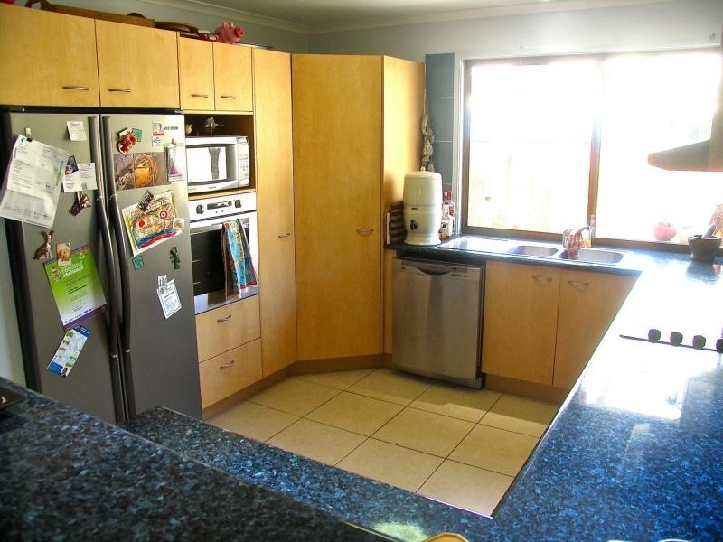 4 Holly Green Crescent, Palmwoods QLD 4555