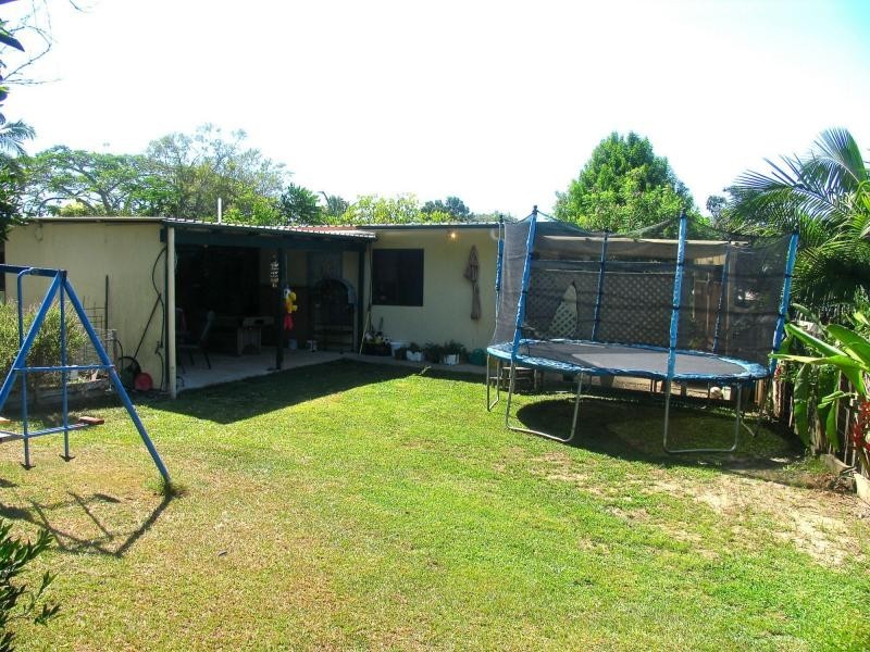 4 Holly Green Crescent, Palmwoods QLD 4555