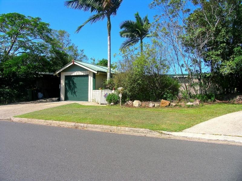 4 Holly Green Crescent, Palmwoods QLD 4555