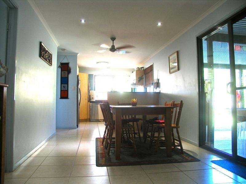 4 Holly Green Crescent, Palmwoods QLD 4555