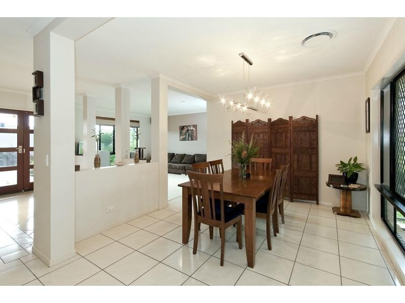 16 GALLOWS Place, PAYNTERS POCKET, Palmwoods QLD 4555