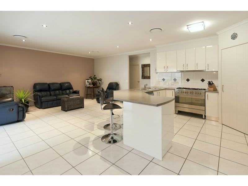 16 GALLOWS Place, PAYNTERS POCKET, Palmwoods QLD 4555