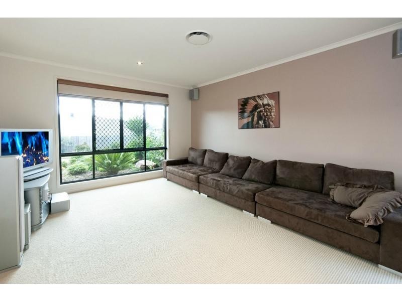 16 GALLOWS Place, PAYNTERS POCKET, Palmwoods QLD 4555