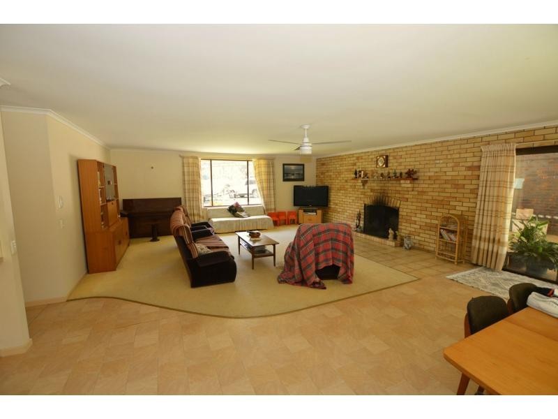 60 Cunning Road, Tanawha QLD 4556