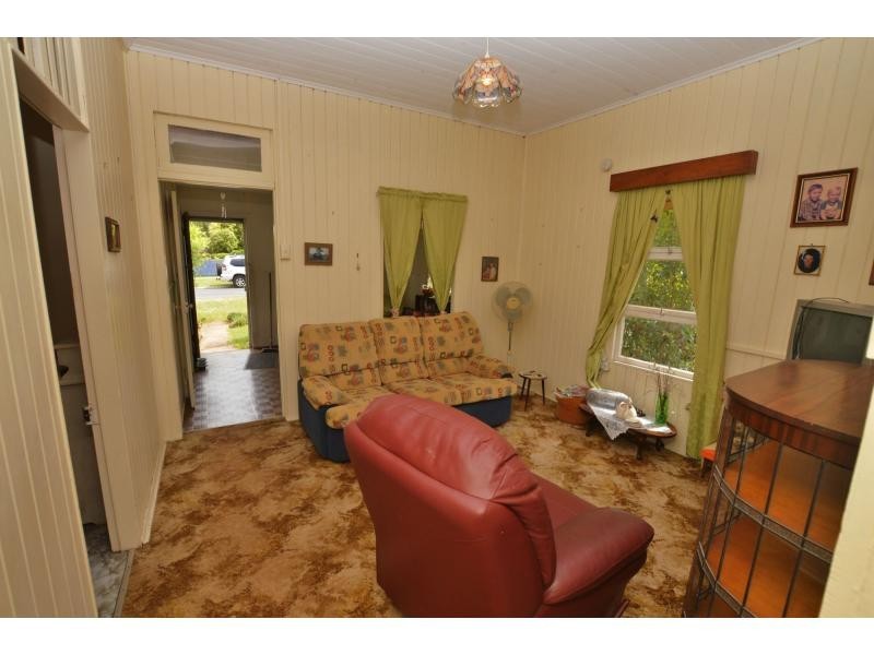 37 MAIN STREET, Palmwoods QLD 4555