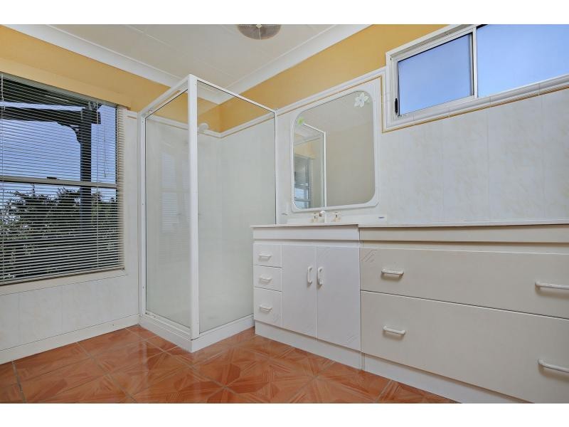 17 Crystal Street, Mapleton QLD 4560