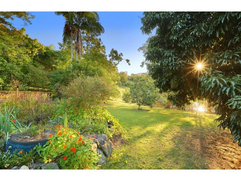 15-17 Towen View Crt, Towen Mountain QLD 4560