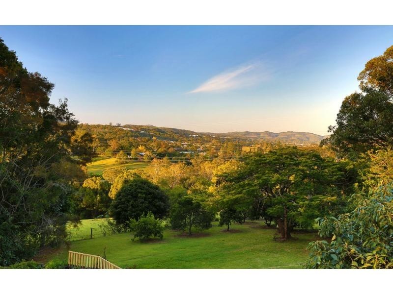 15-17 Towen View Crt, Towen Mountain QLD 4560