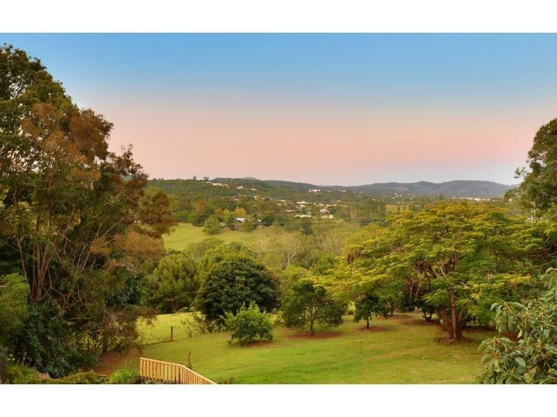 15-17 Towen View Crt, Towen Mountain QLD 4560