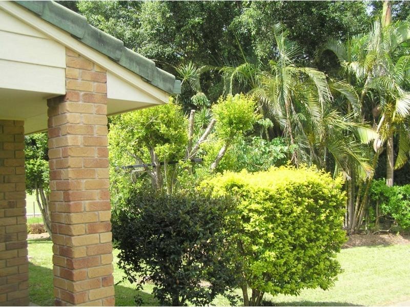 219 Dales Road, Chevallum QLD 4555