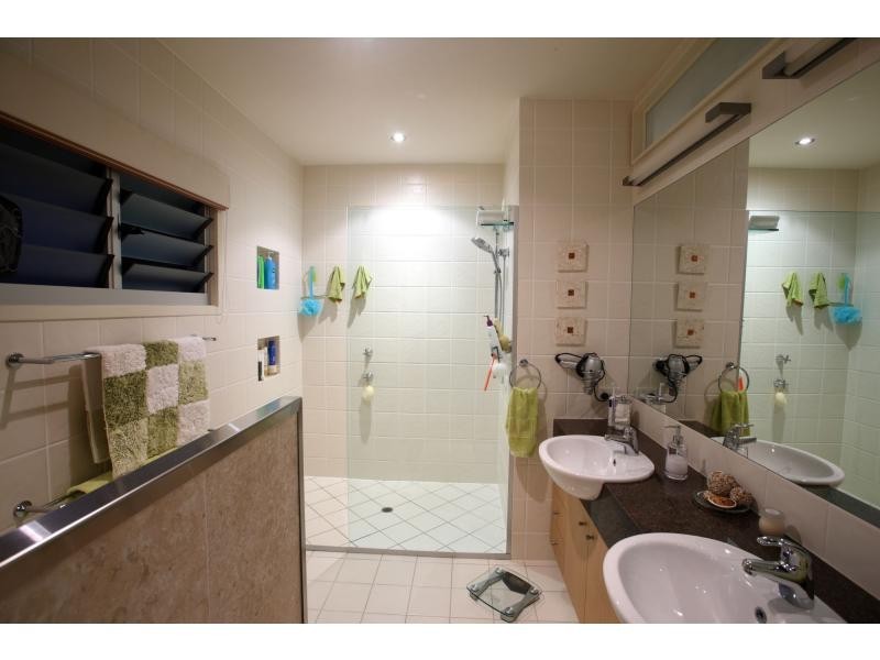 122 Atkinson Road, Bli Bli QLD 4560