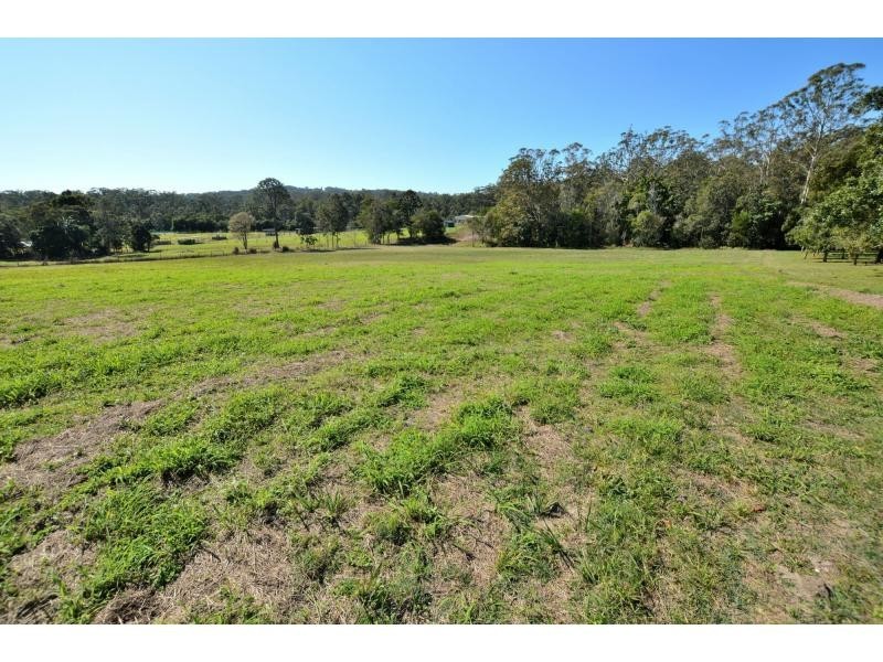 74 Rainforest Road, Chevallum QLD 4555