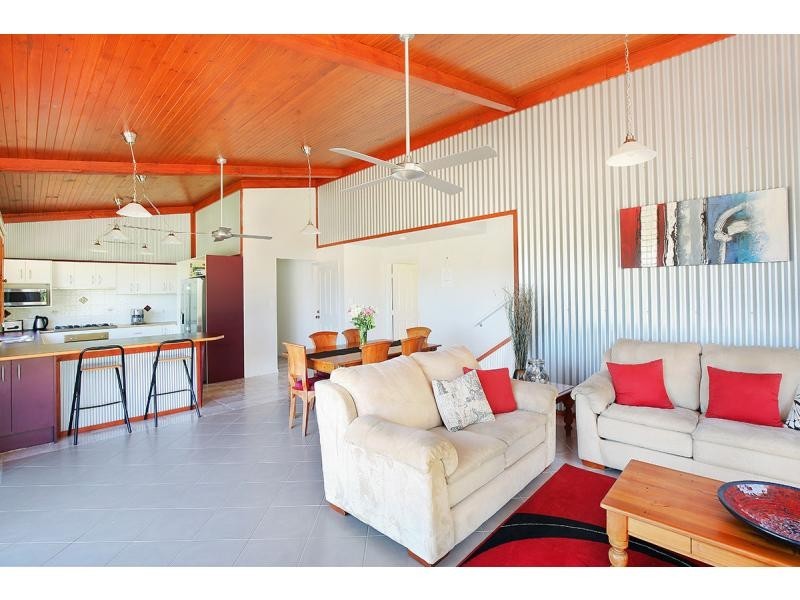 2 Banyan Road, Palmwoods QLD 4555