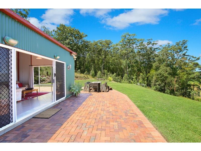 2 Banyan Road, Palmwoods QLD 4555