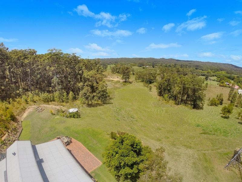 2 Banyan Road, Palmwoods QLD 4555
