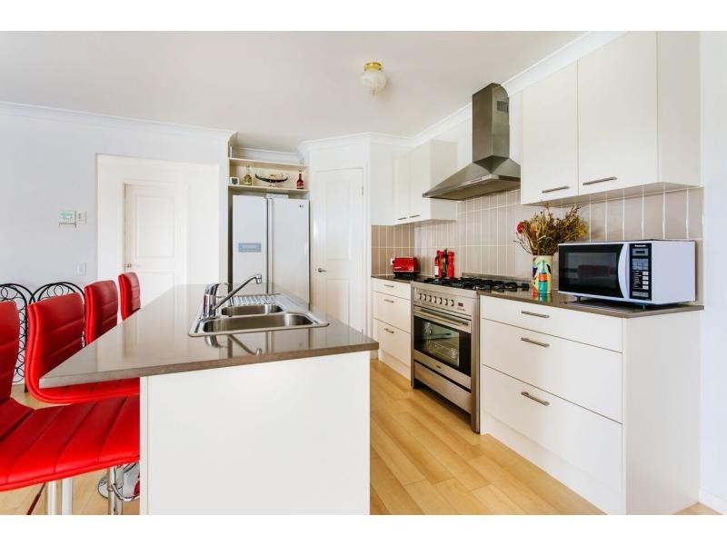 8 Kindal Court, OLD ORCHARD, Palmwoods QLD 4555