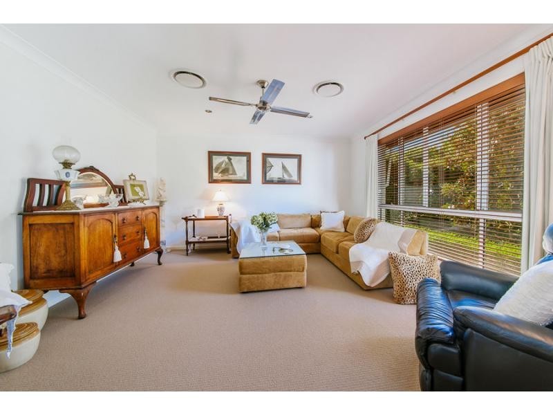 8 Flame Tree Court, Palmwoods QLD 4555