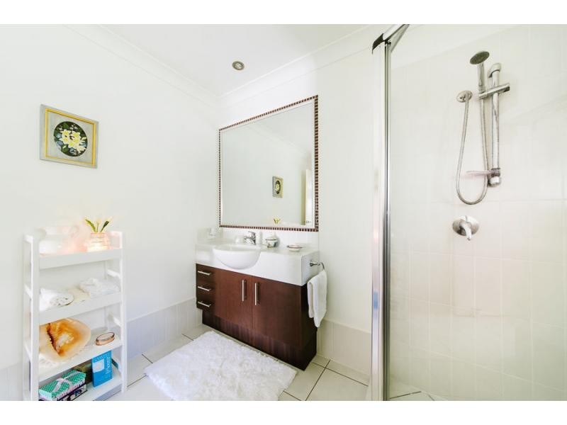 8 Flame Tree Court, Palmwoods QLD 4555