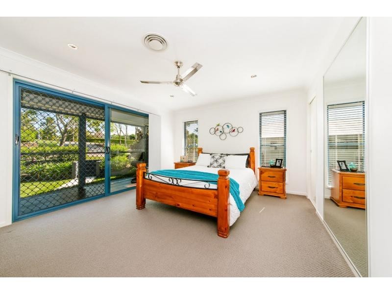25 Yellow Cedar Place, Palmwoods QLD 4555