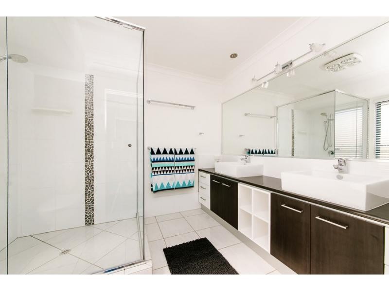 25 Yellow Cedar Place, Palmwoods QLD 4555