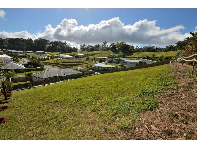 2 Bowers Court, Woombye QLD 4559