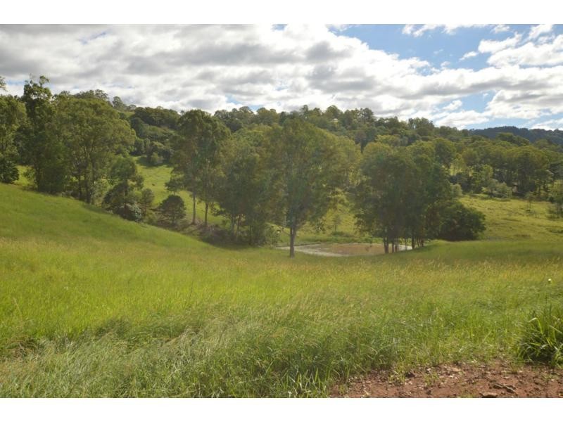 451 HUNCHY Road, Hunchy QLD 4555