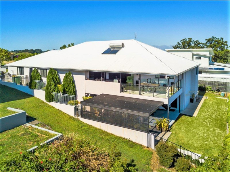 12 Longview Place, Woombye QLD 4559