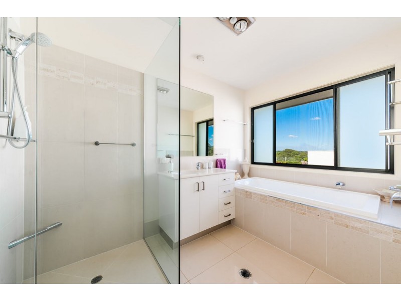 12 Longview Place, Woombye QLD 4559