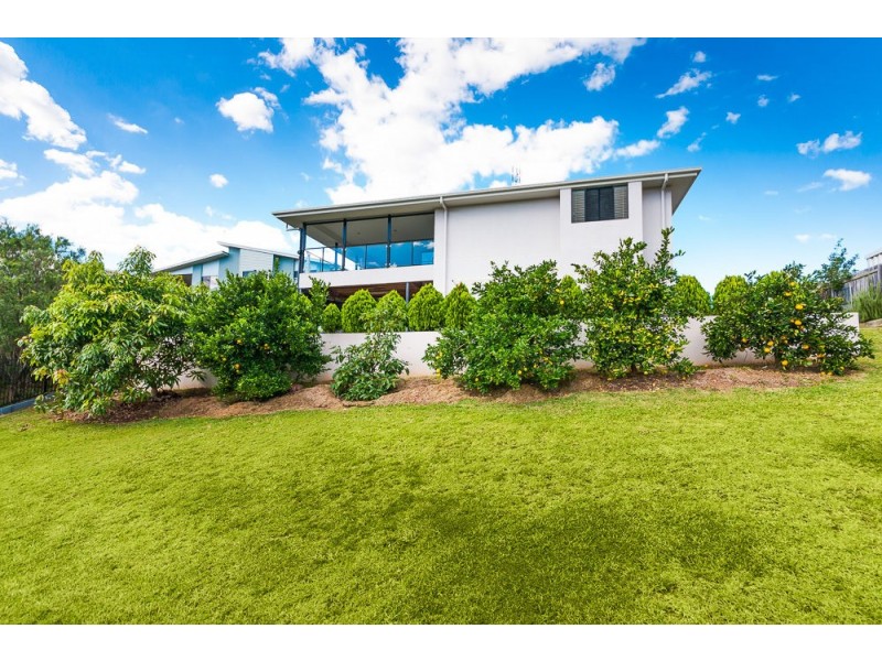 12 Longview Place, Woombye QLD 4559