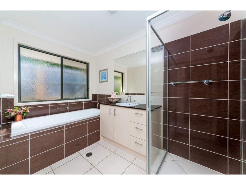 29 Yellow Cedar Place, Palmwoods QLD 4555