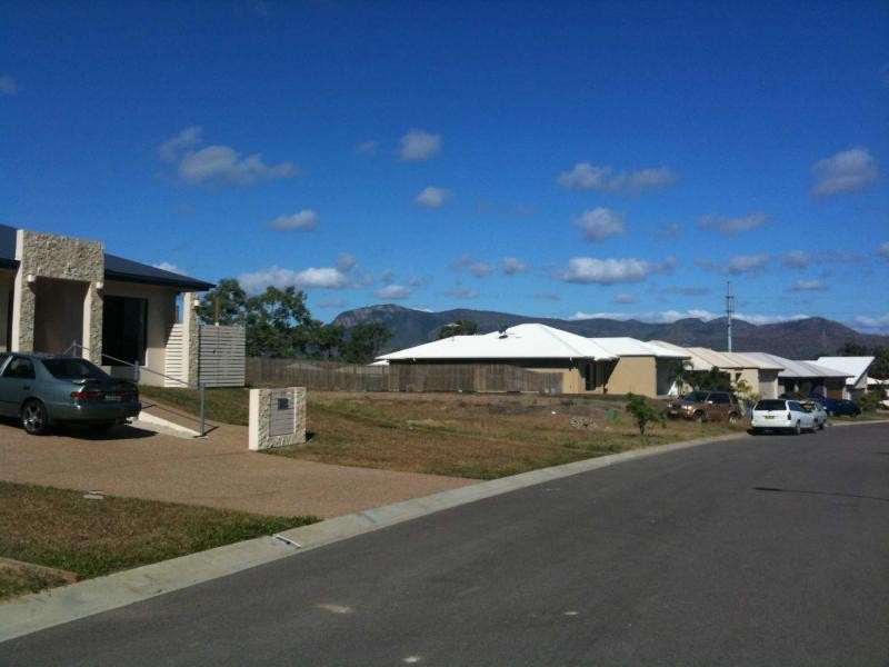 28 Keeper Court, Mount Louisa QLD 4814