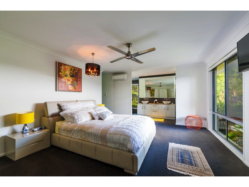 14 Plantation Rise Dr, Woombye QLD 4559