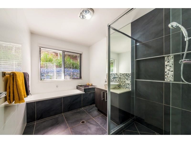 14 Plantation Rise Dr, Woombye QLD 4559