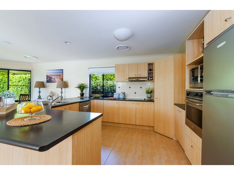 3 Veerings Cres, Twin Waters QLD 4564