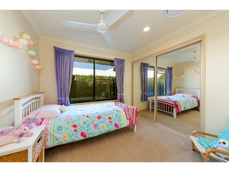3 Veerings Cres, Twin Waters QLD 4564