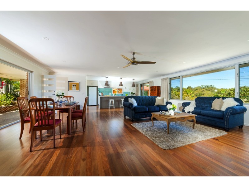 16 Dunning St, Palmwoods QLD 4555