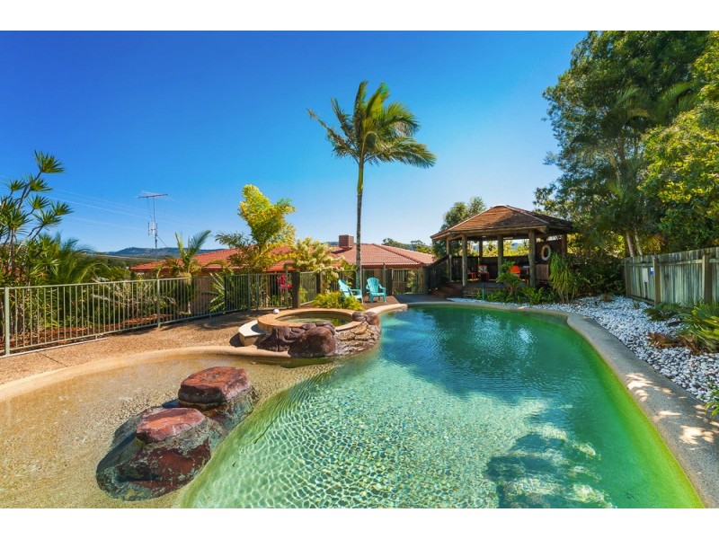 16 Dunning St, Palmwoods QLD 4555