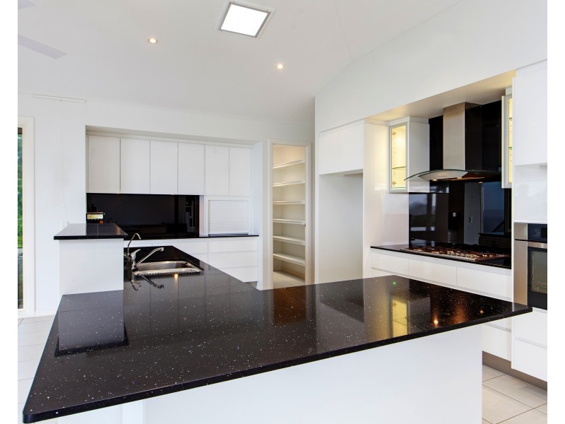 50 Ratcliffes Road, Palmwoods QLD 4555