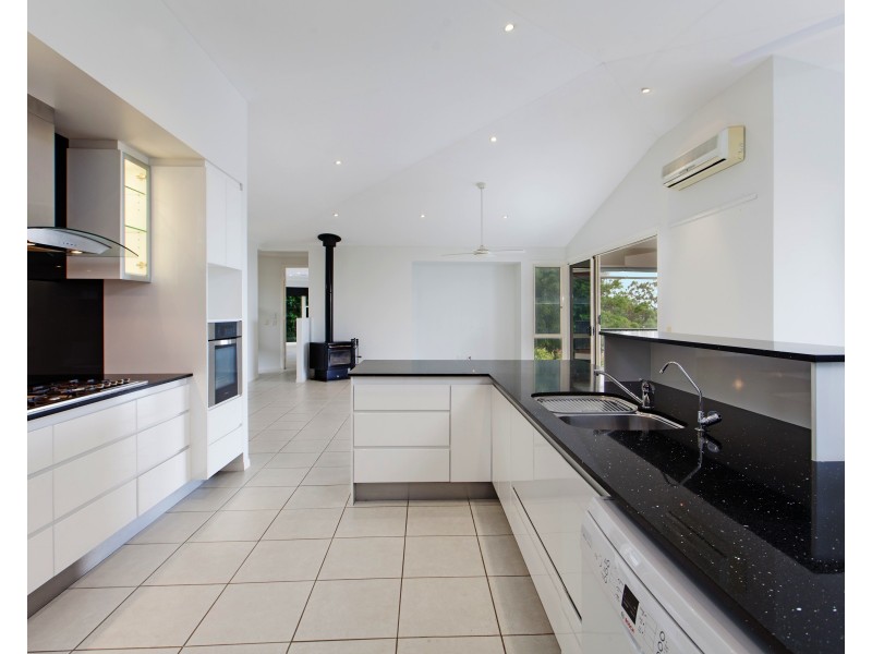50 Ratcliffes Road, Palmwoods QLD 4555