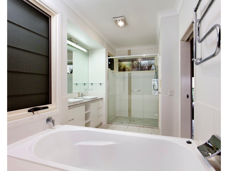 50 Ratcliffes Road, Palmwoods QLD 4555