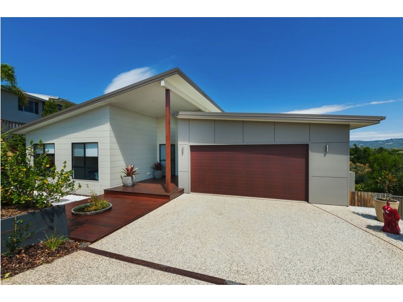 8 Ridgeview Pl, Woombye QLD 4559