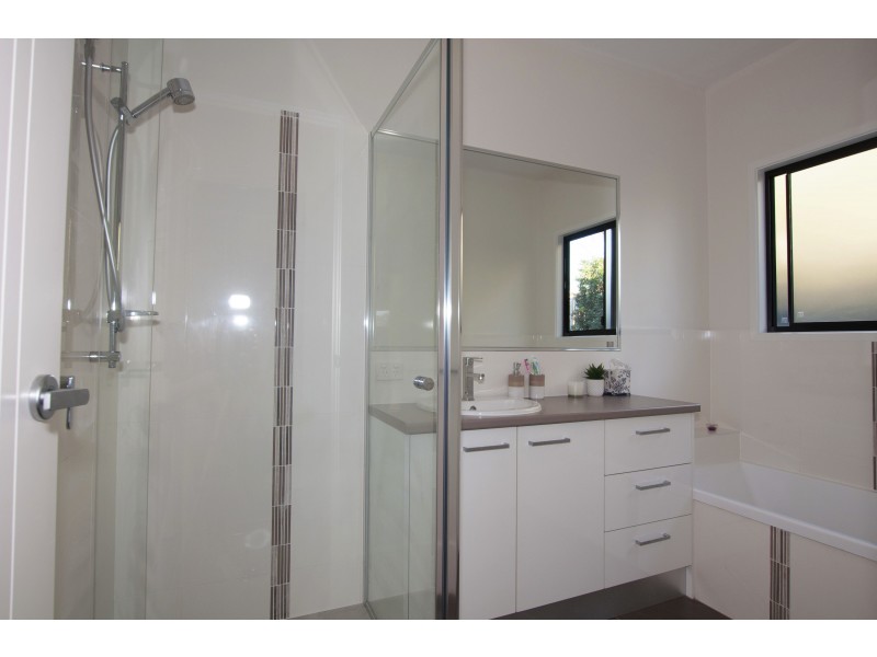 8 Ridgeview Pl, Woombye QLD 4559