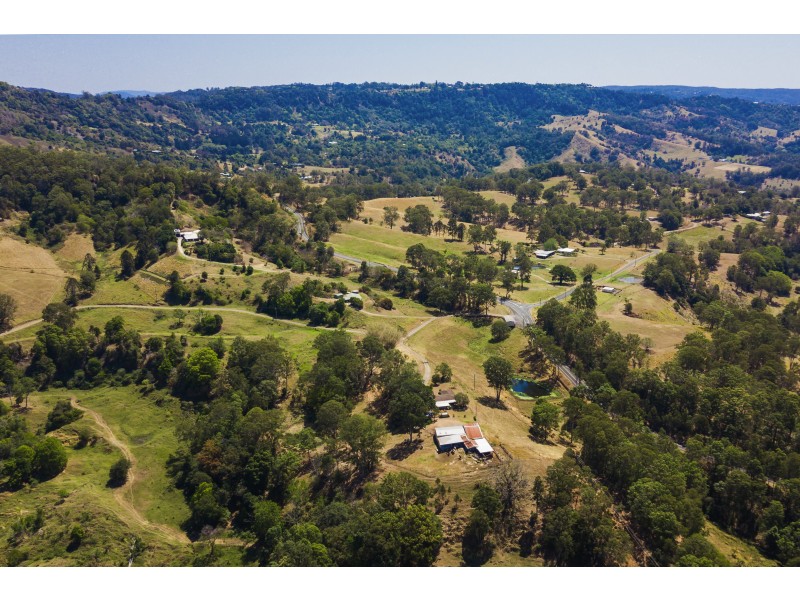 486 Hunchy Rd, Hunchy QLD 4555