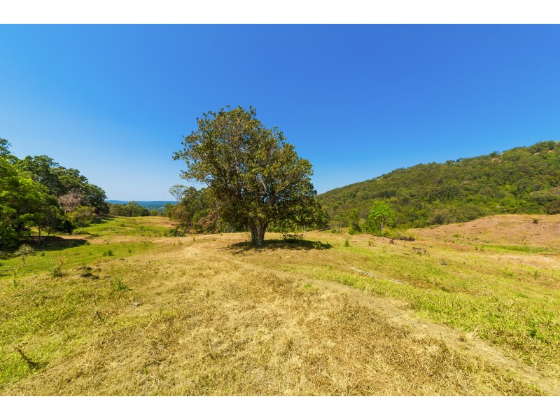 486 Hunchy Rd, Hunchy QLD 4555