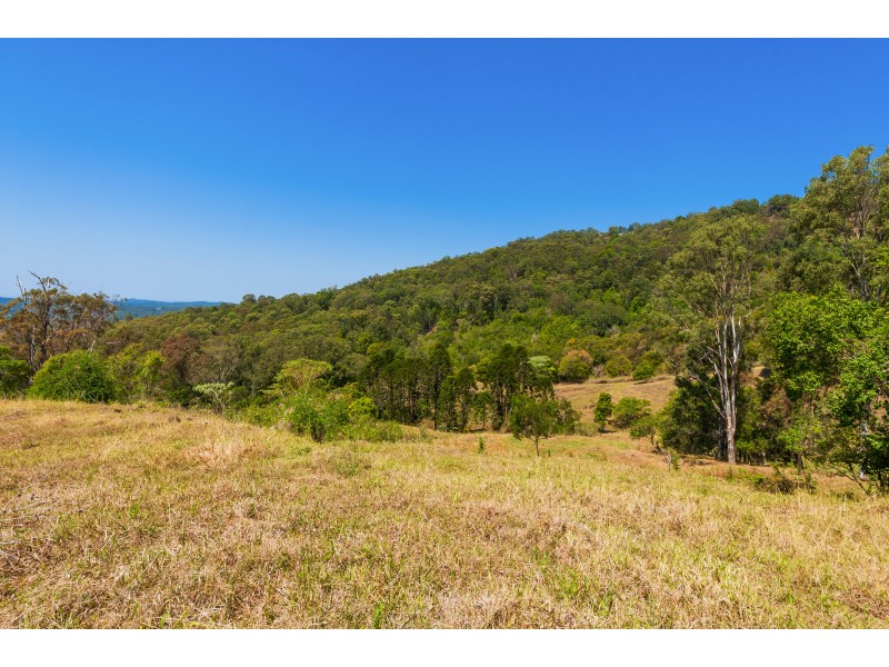 486 Hunchy Rd, Hunchy QLD 4555