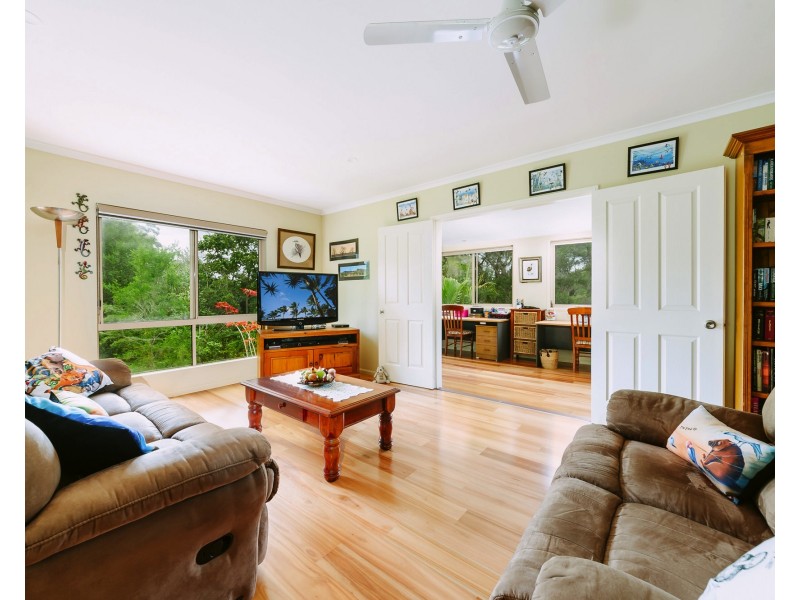 118 Old Palmwoods Rd, West Woombye QLD 4559