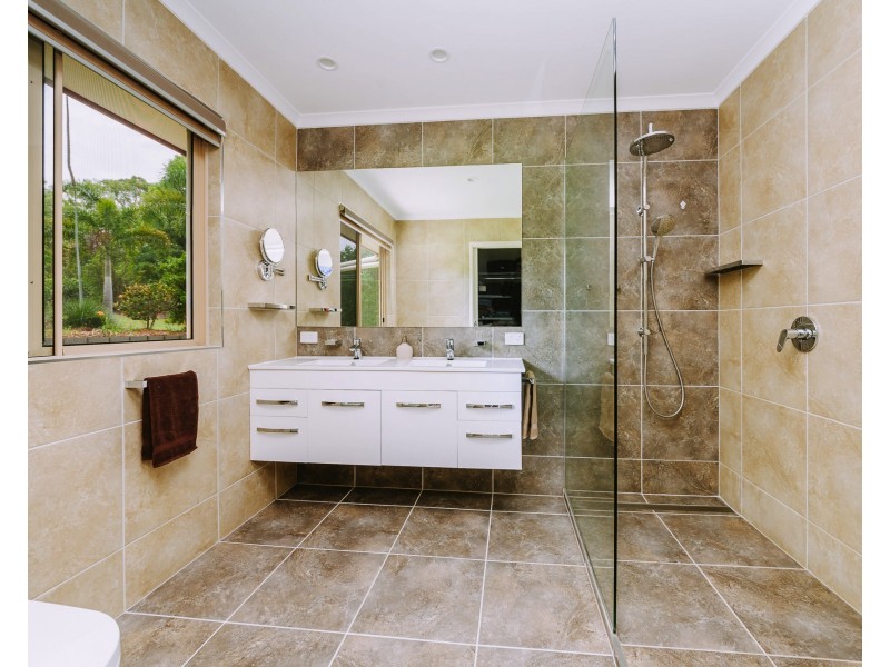 118 Old Palmwoods Rd, West Woombye QLD 4559