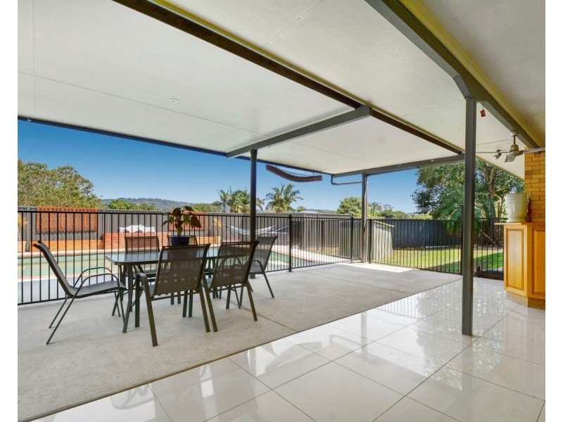 12 Paskins Rd, Palmwoods QLD 4555