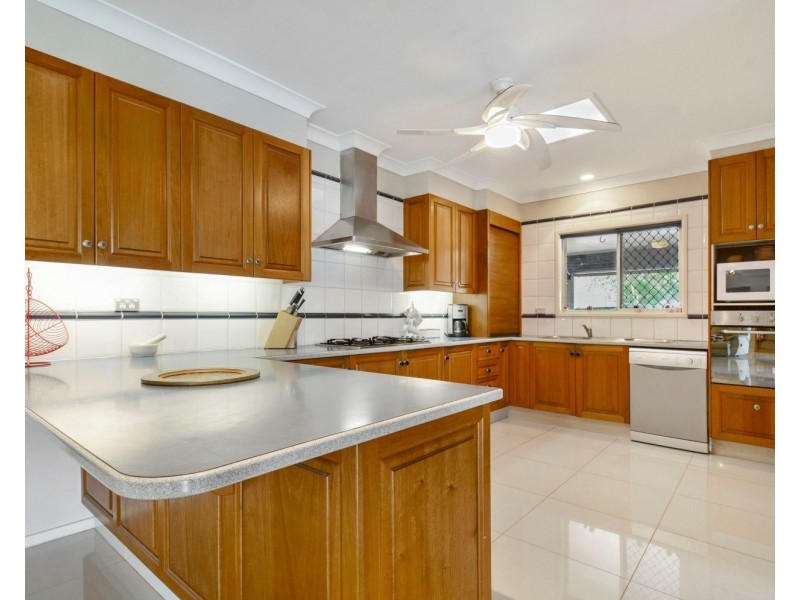 12 Paskins Rd, Palmwoods QLD 4555